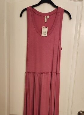 T.J. Maxx Sleeveless Tiered Maxi Dress in Rose Pink Size MED